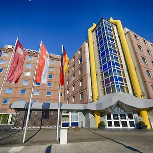 Leonardo Otel